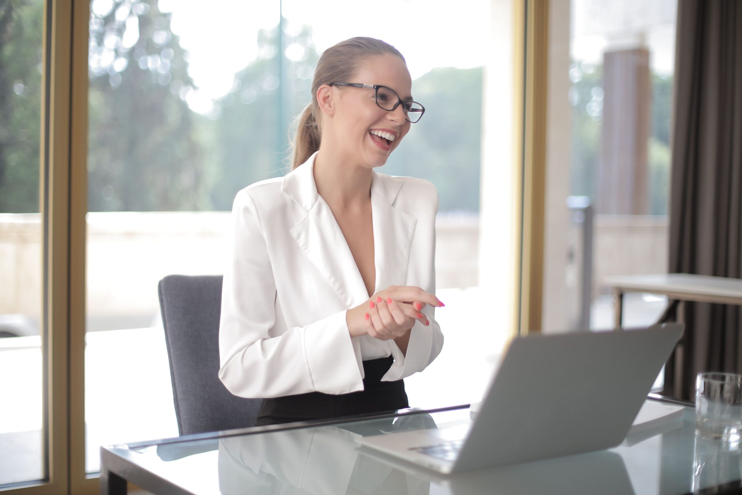 Admin support professional at work