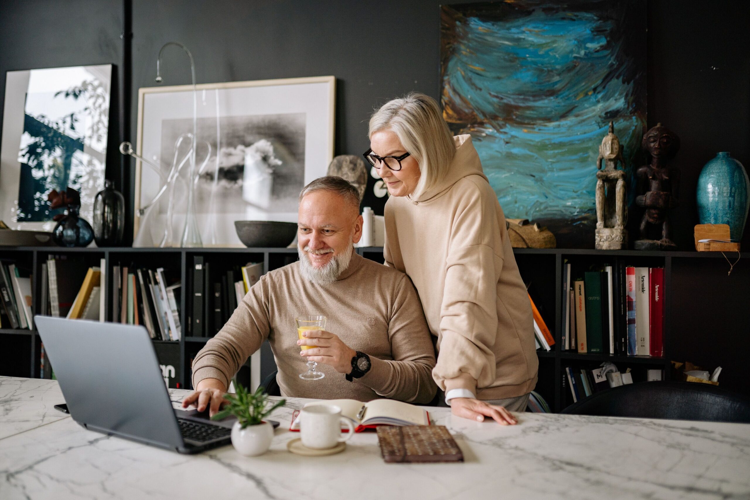 Office Angels client and professional working together